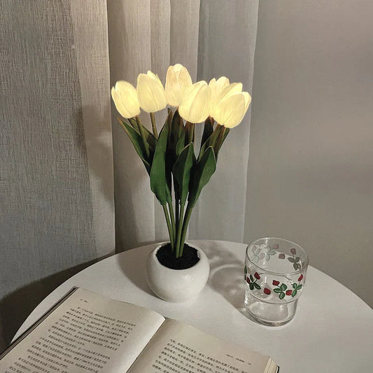 White Tulip Dreamlight Table Lamp (6 heads)